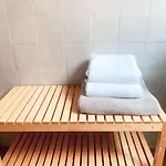 Cute Little For 6 Persons Апартаменты Париж