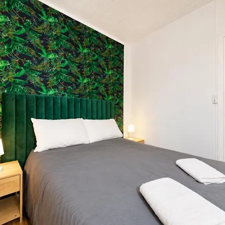 Cute Little For 6 Persons Appartement